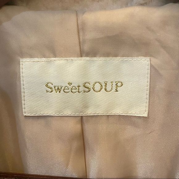 Sweet soup women’s cream color winter coat see measurements for size - Picture 4 of 8